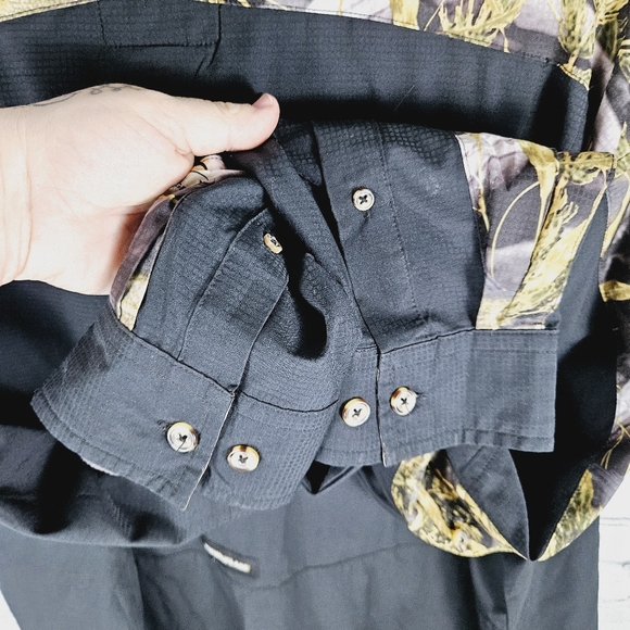 FISHOUFLAGE | long sleeve lightweight quick dry wicking button down shirt - Picture 4 of 7